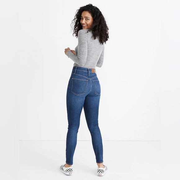 MADEWELL Petite Curvy High-Rise Skinny Jeans in Moreaux Wash - Picture 4 of 12